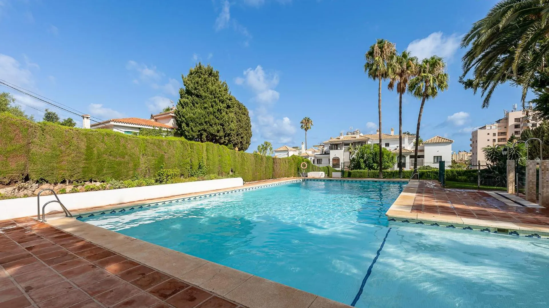 Apartment Carihuela Torremolinos With Pool And Free Parking 5 M Beach