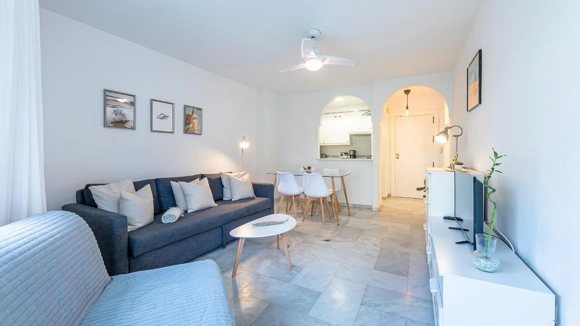 Carihuela Torremolinos With Pool And Free Parking 5 M Beach Apartment