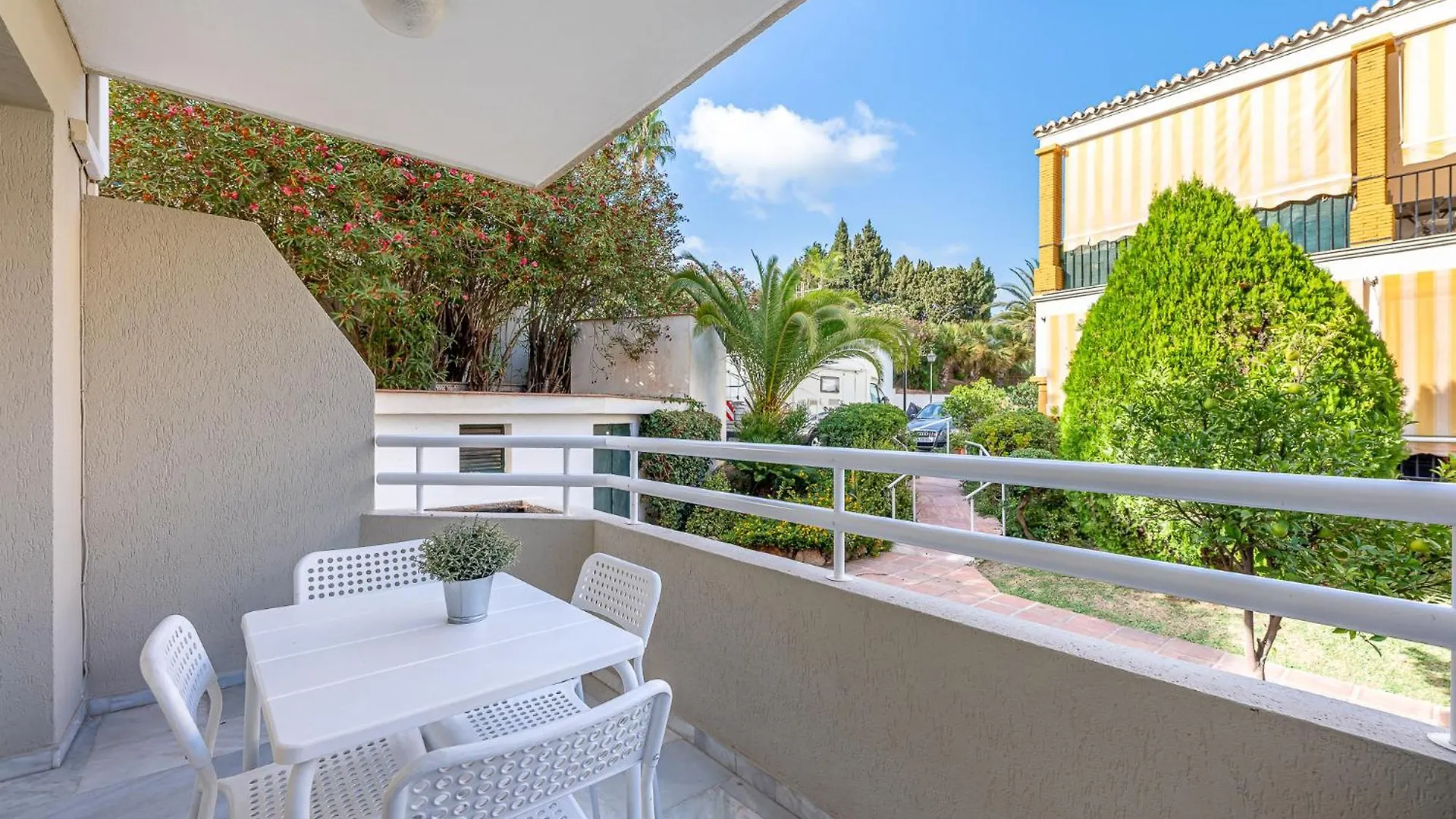 Carihuela Torremolinos With Pool And Free Parking 5 M Beach Spain