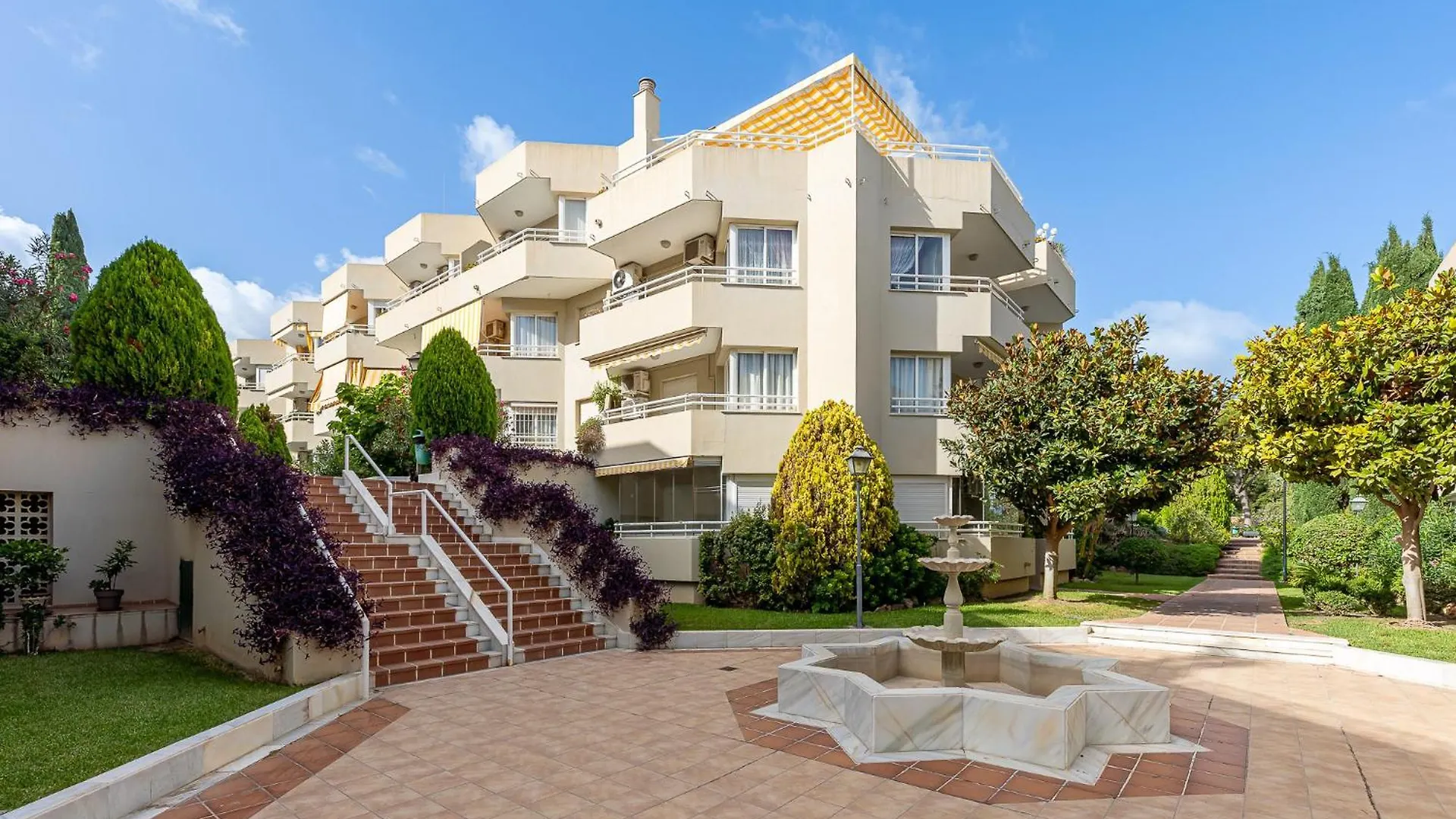 Apartment Carihuela Torremolinos With Pool And Free Parking 5 M Beach