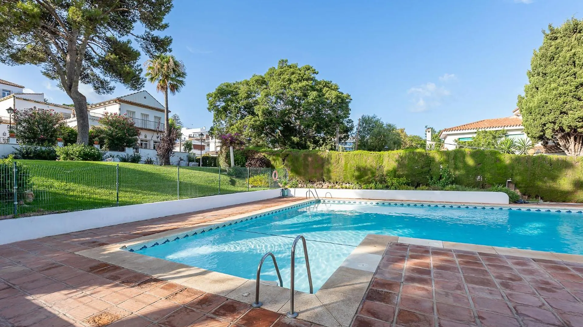 Carihuela Torremolinos With Pool And Free Parking 5 M Beach 0*,  Spain