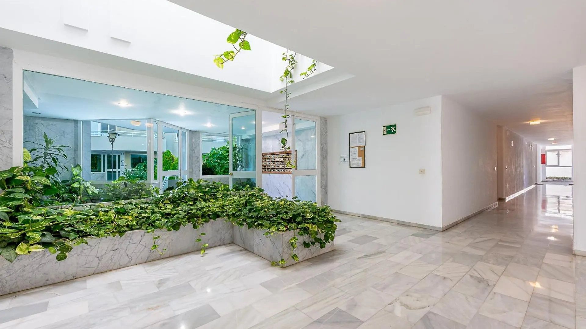 Carihuela Torremolinos With Pool And Free Parking 5 M Beach 0*,  Spain