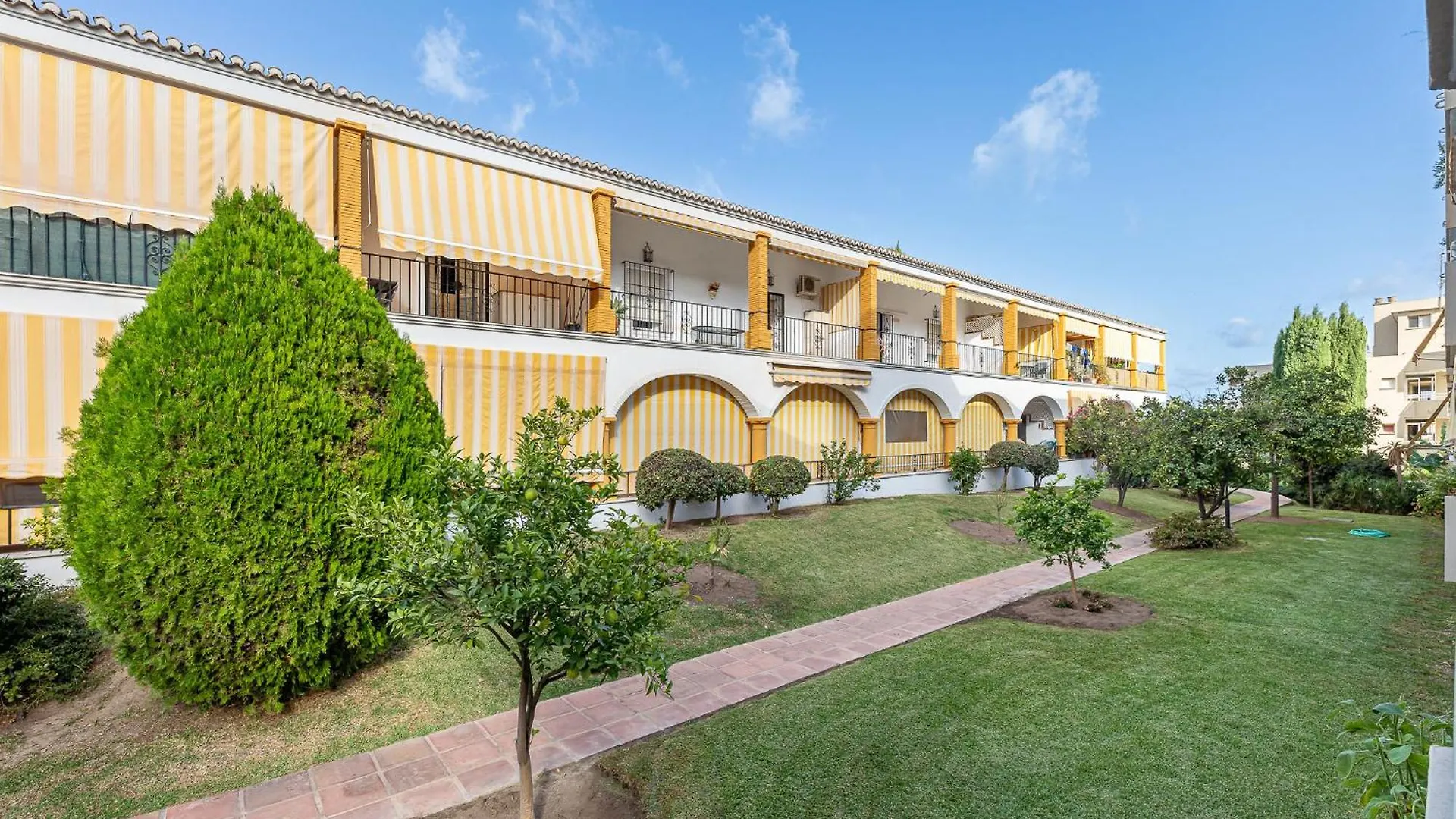 Apartmán Carihuela Torremolinos With Pool And Free Parking 5 M Beach